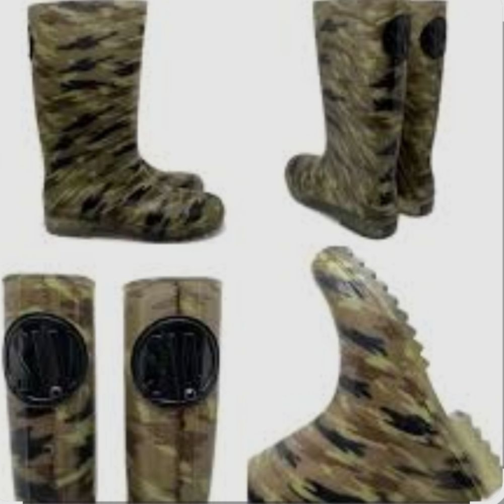 Stuart Weitzman Camouflage Rain Boots